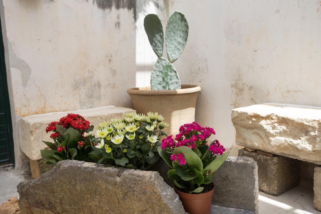 Giardino Nascosto Bed & Breakfast Taviano  Exterior foto