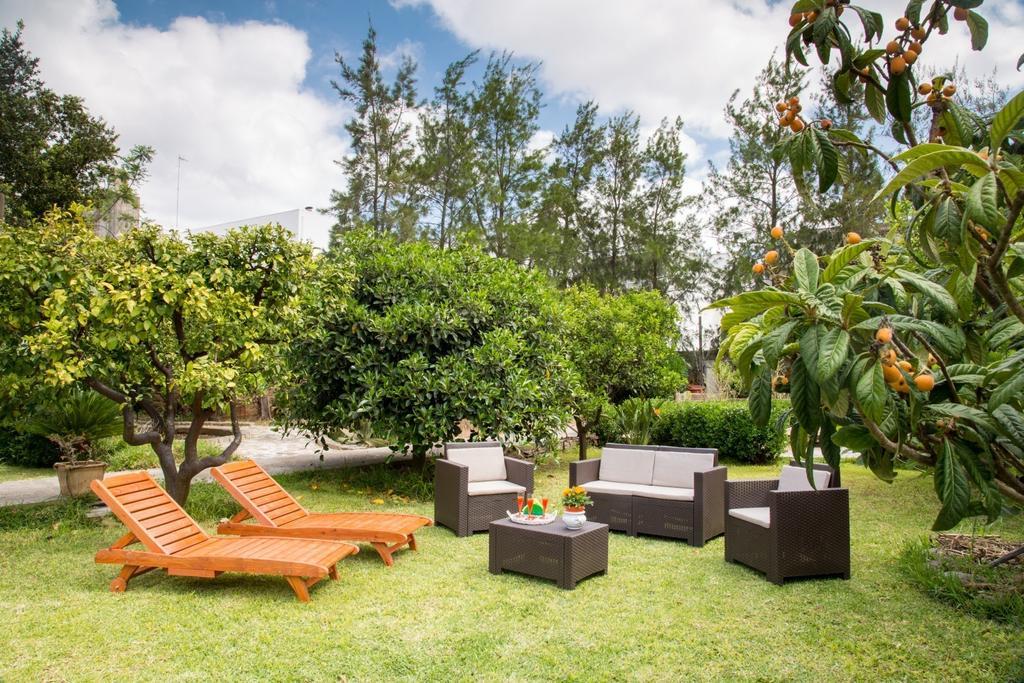 Giardino Nascosto Bed & Breakfast Taviano  Exterior foto